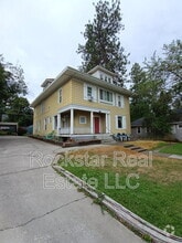 Building Photo - 1420 E 16th Ave