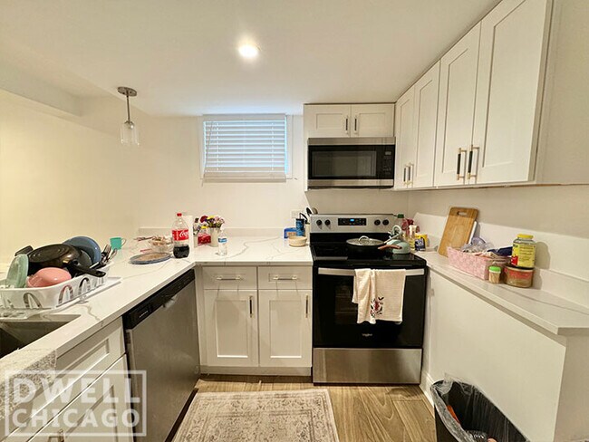 Foto del edificio - 5800 N Richmond St