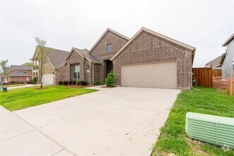 Building Photo - 1532 Bushman Ln