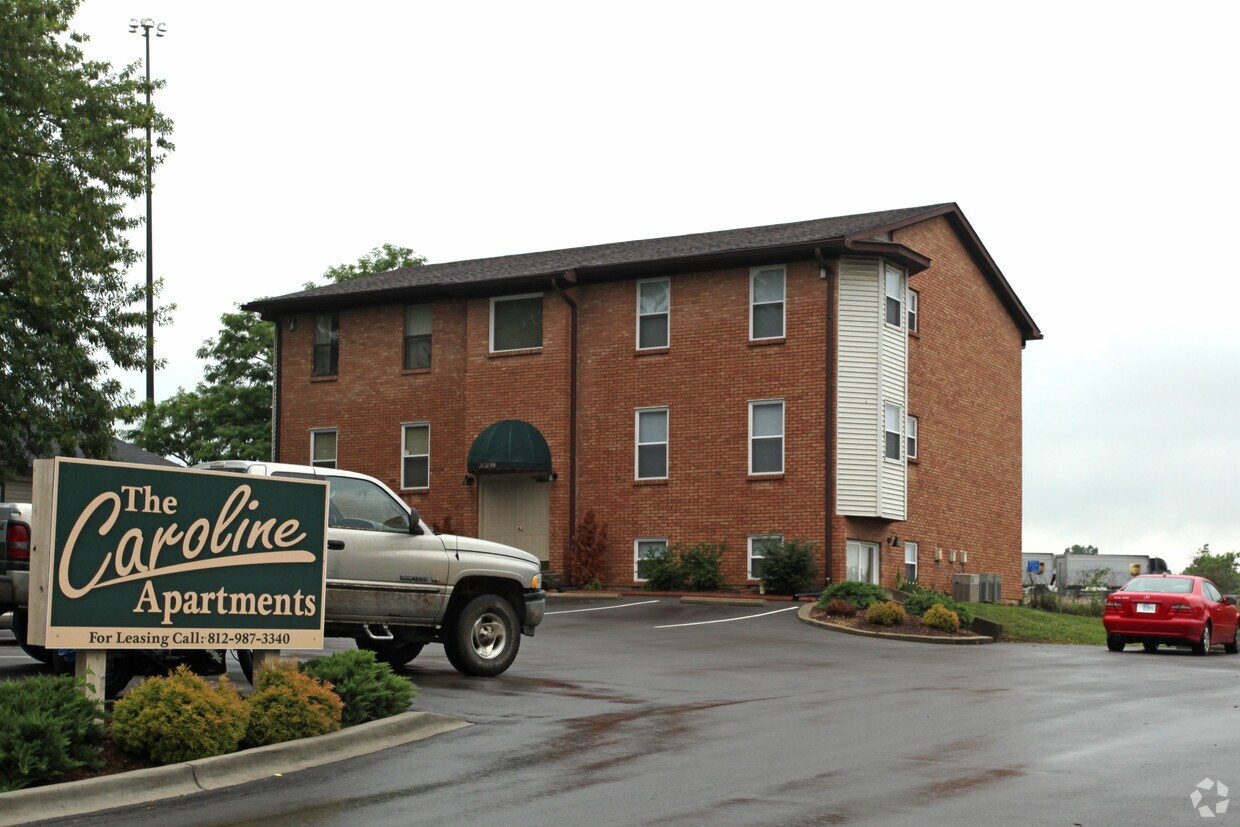 326 S New Albany St, Sellersburg, IN 47172 Apartments in Sellersburg