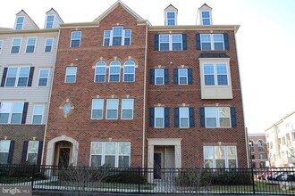 Building Photo - 5221 Sable Ct