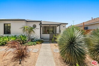Building Photo - 13324 Zanja St