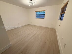 Building Photo - 3381 SW 140th Ave