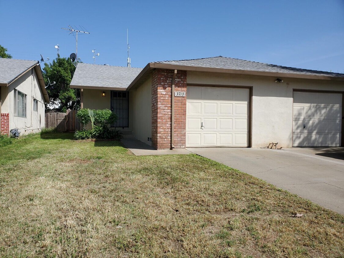 Primary Photo - Nice and Cozy 2 BD 1.5 BA Sacramento Home