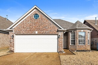 Building Photo - 7850 Fallstone Rd