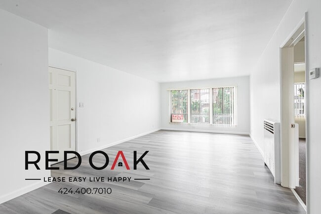 Building Photo - Immaculate Two Bedroom with Loads of Natur...