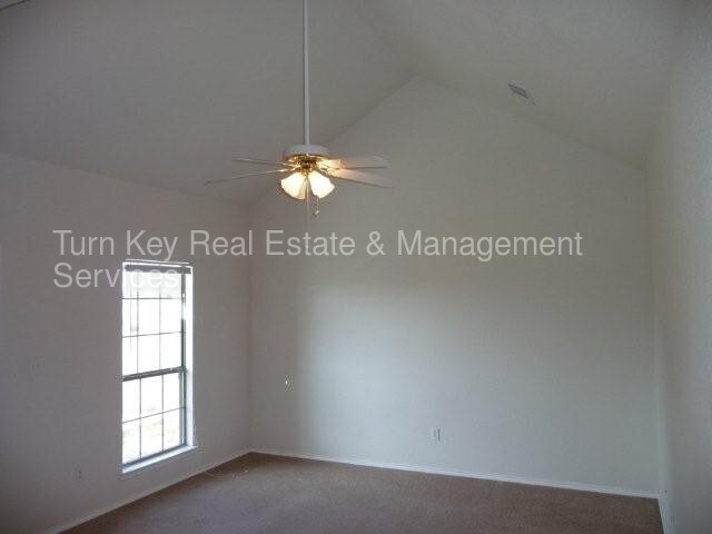 Building Photo - 118 Collett Ct