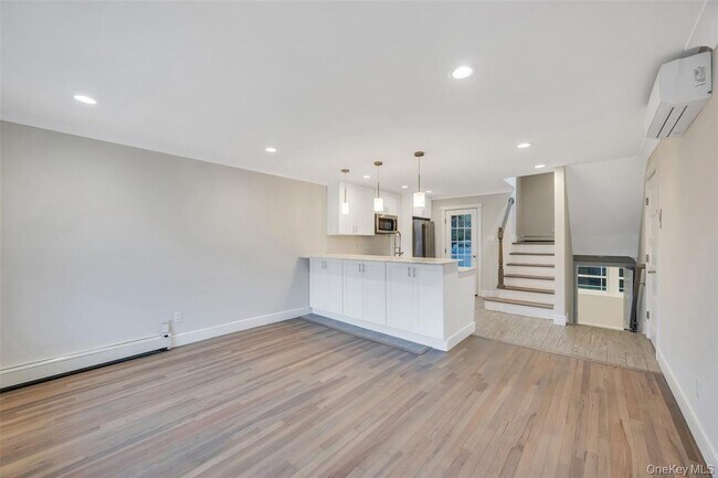Foto del edificio - 821 N Jefferson Ave