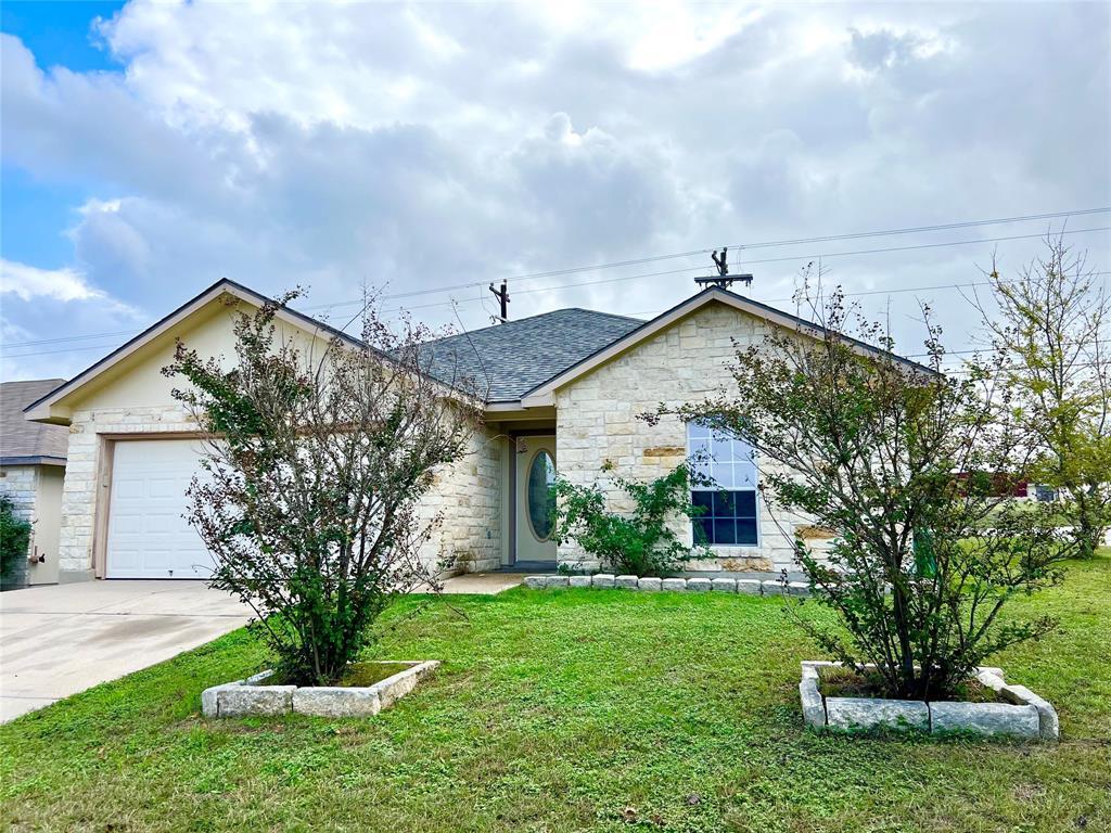 200 Amber Ln, Jarrell, TX 76537 House for Rent in Jarrell, TX