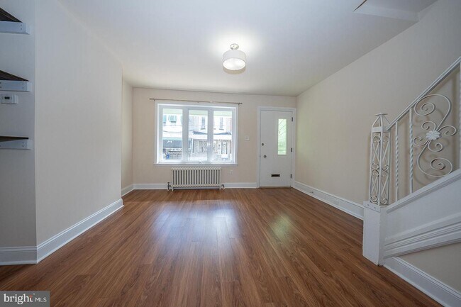 Foto del edificio - 5231 Upland St