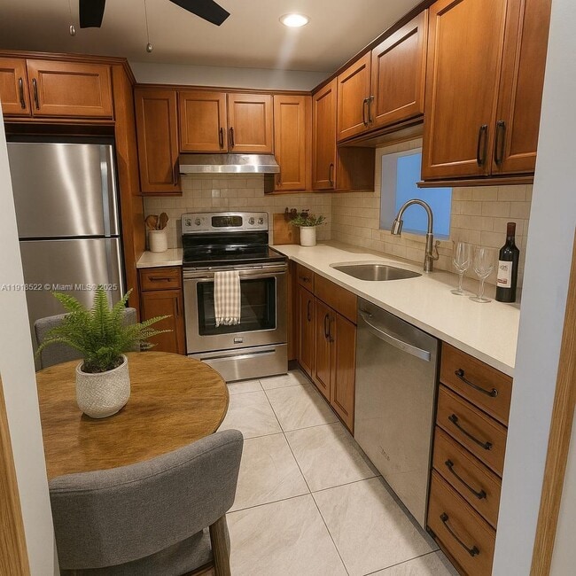 Foto del edificio - 12035 NE 2nd Ave