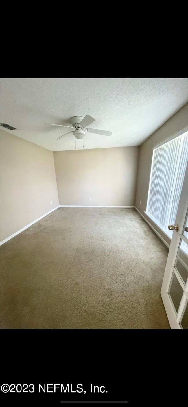 Building Photo - 1327 Spanish Needles Ct