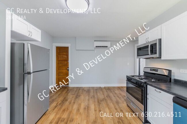 Foto del edificio - ***BRIDGEPORT / COMPLETELY UPDATED - 2 BDR...