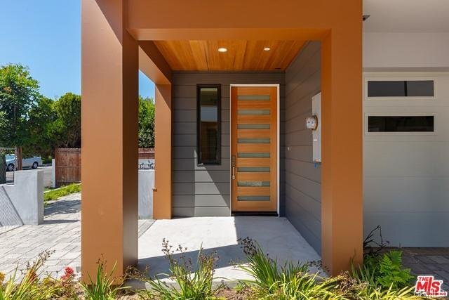 Foto del edificio - 11549 Lemp Ave