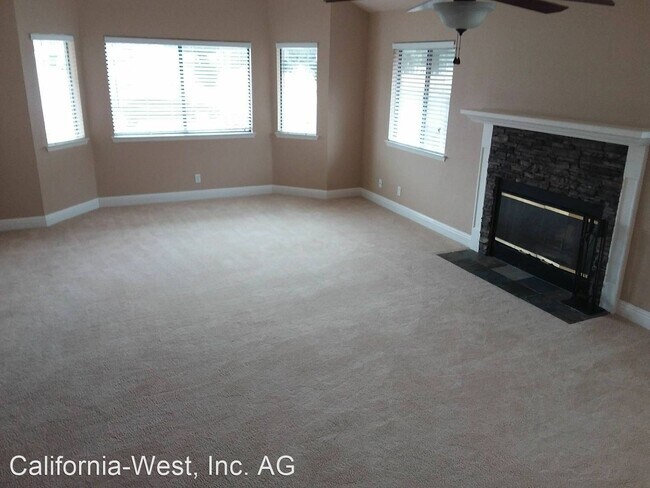 Building Photo - 3 br, 2 bath House - 261 Alyssum Circle