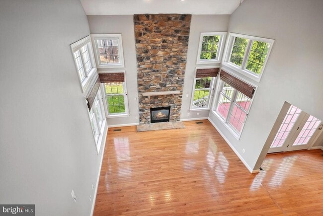 Building Photo - 43708 Red House Dr
