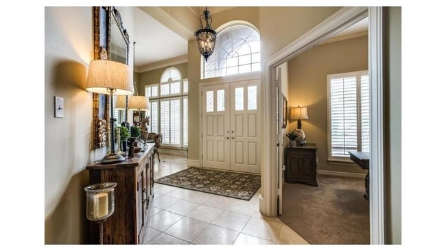 Building Photo - 4811 Holly Tree Dr