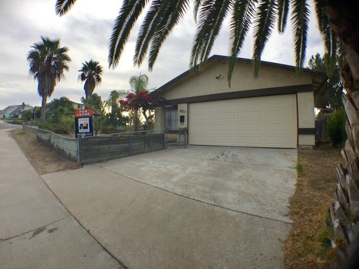 Primary Photo - 5833 Old Memory Ln