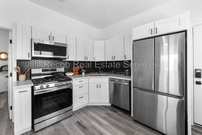 Foto del edificio - 5116 69th St