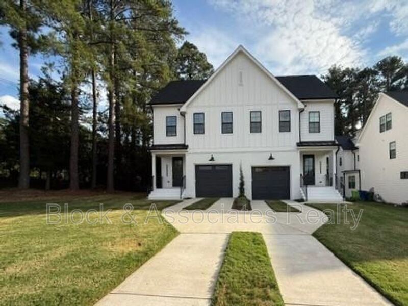 Primary Photo - 1134 Cedarhurst Dr
