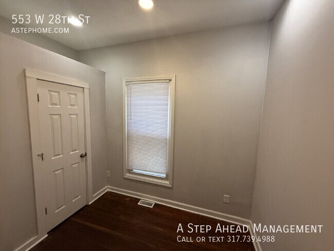 Photo - 553 W 28th St House