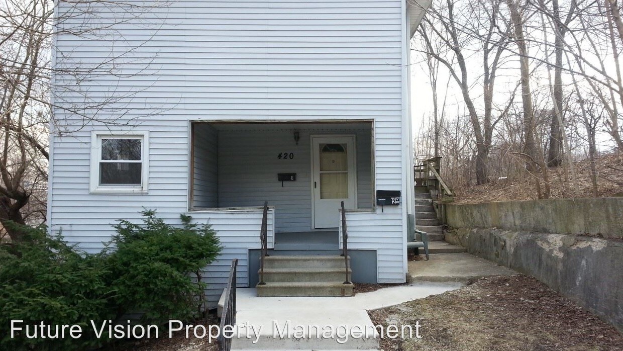 Primary Photo - 2 br, 1 bath Apartment - 420 Campbell St