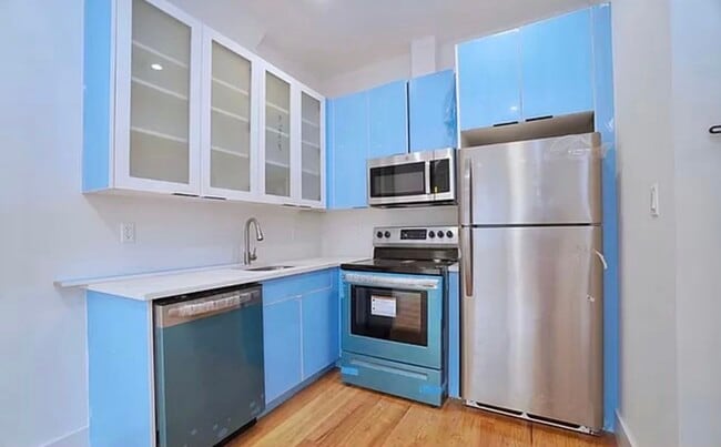 Building Photo - 336 E 28th St