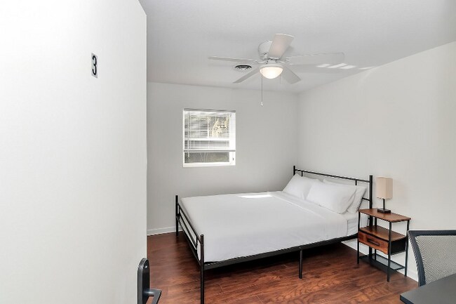 Foto del edificio - 1031 NE 39th Ct