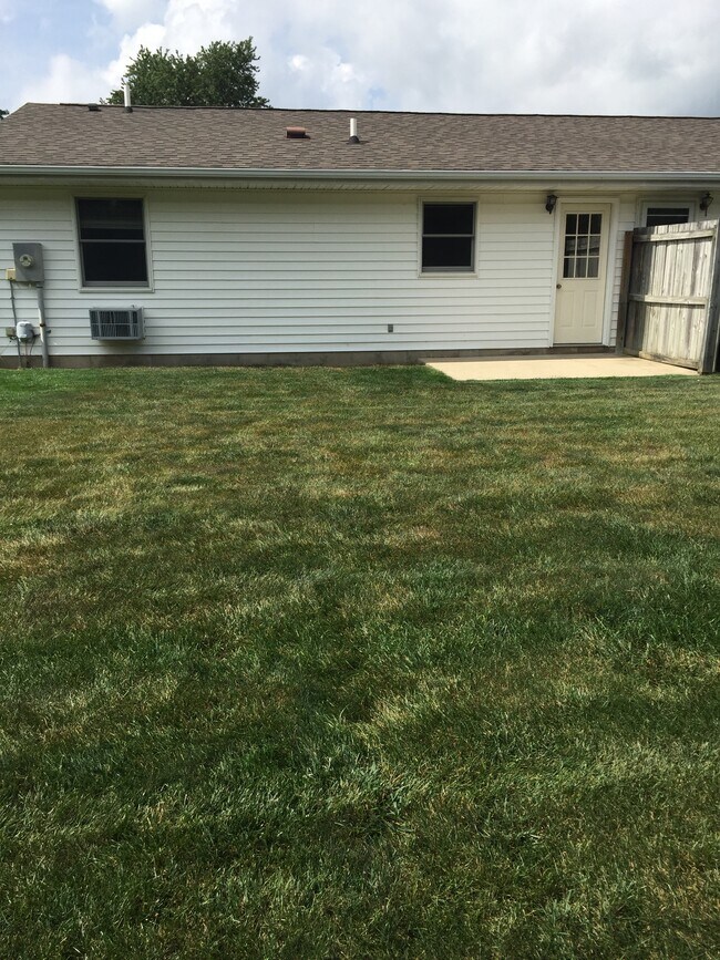 Building Photo - 111 Regency Ct