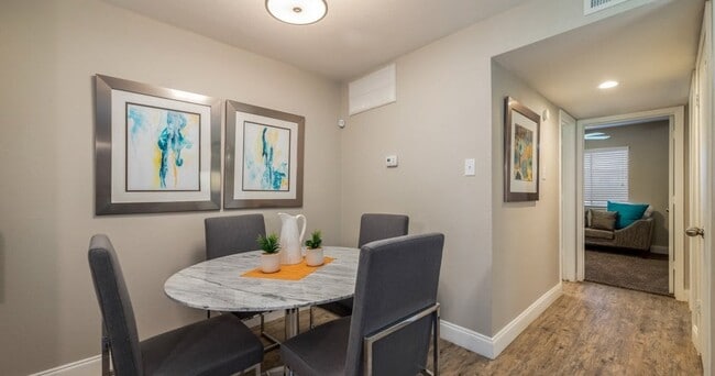 Building Photo - Flintridge Apartment Homes