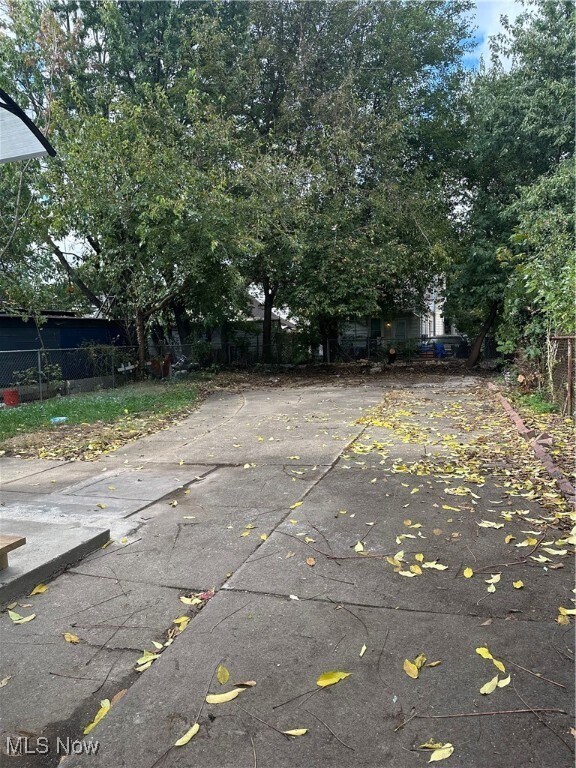 Building Photo - 3636 E 55th St