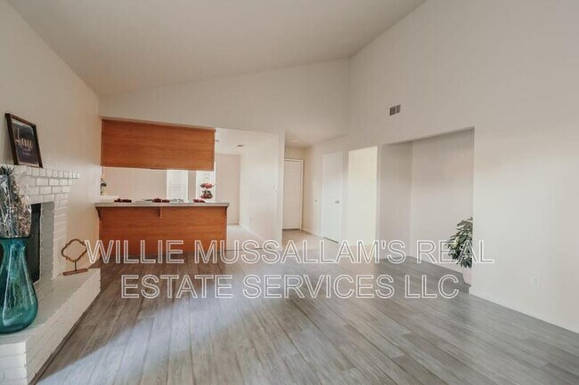 Foto del edificio - 581 Lincoln Ave