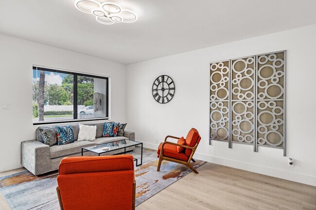 Building Photo - 1634 SW 4th Ave