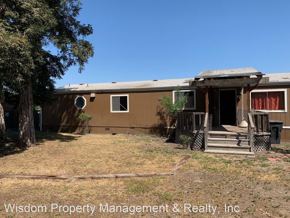 Primary Photo - 2 br, 2 bath House - 14670 North Avenue