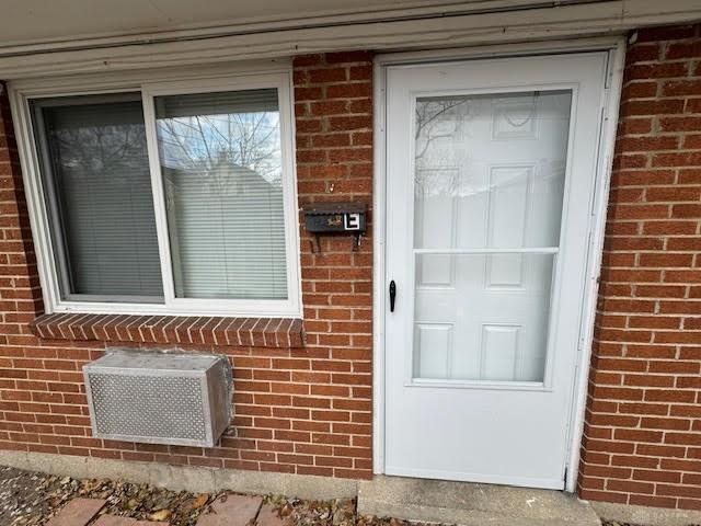 Primary Photo - 246 Oak St