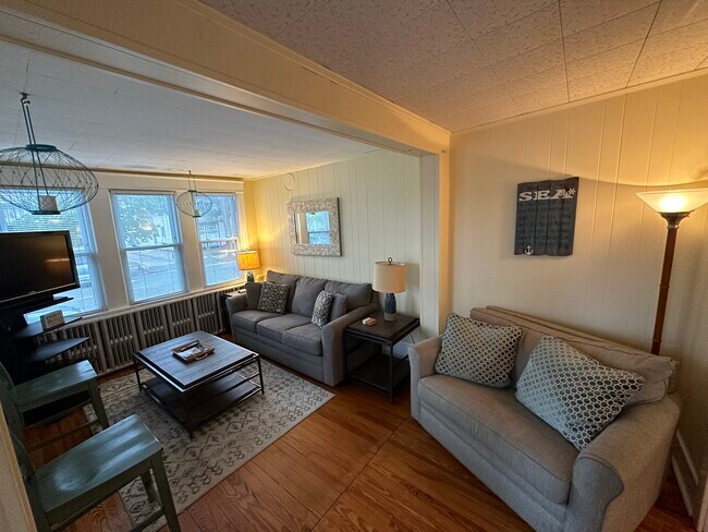 Foto del edificio - 509 E 7th St