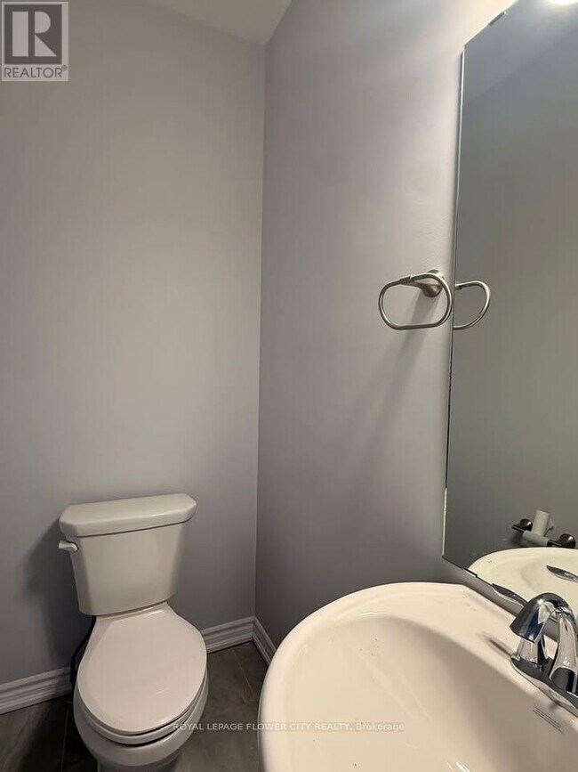 Photo du bâtiment - 5672 Dorchester Rd