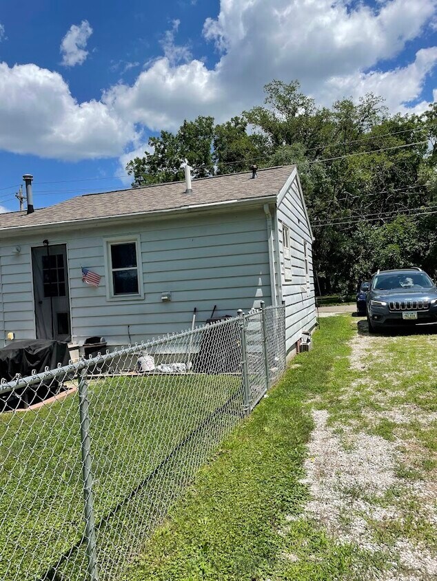 Foto principal - 634 SE 28th St