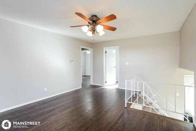 Foto del edificio - 17800 Aqueduct Dr, Independence, MO 64057