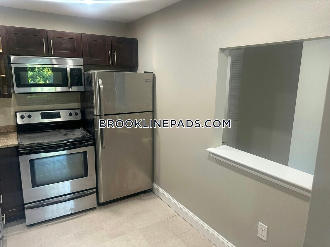 Foto principal - 1111 Beacon St