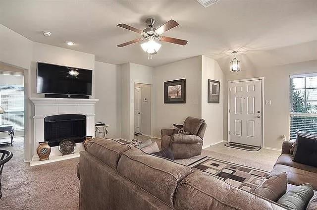 Building Photo - 9820 Pronghorn Rd