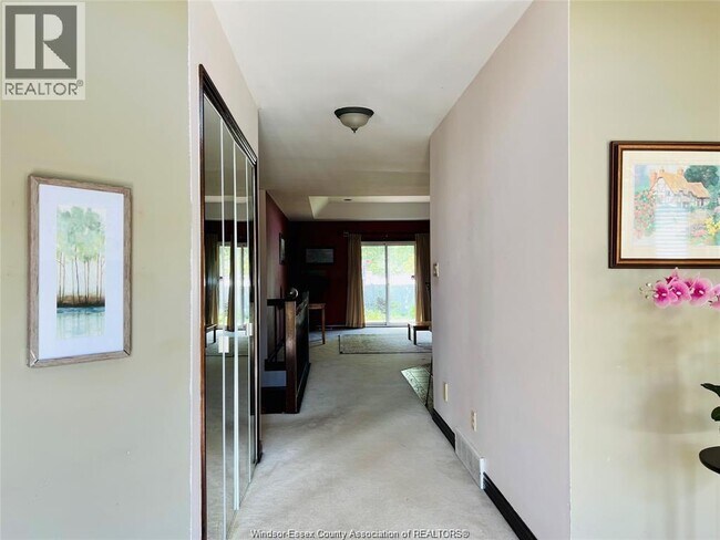 Photo du bâtiment - 4906 Southwood Lakes Blvd