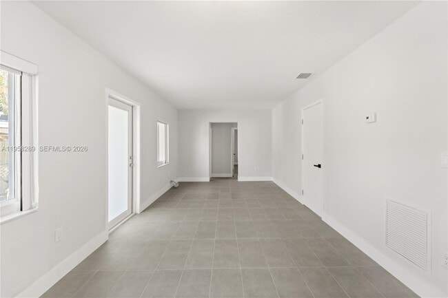 Foto del edificio - 3500 SW 25th St