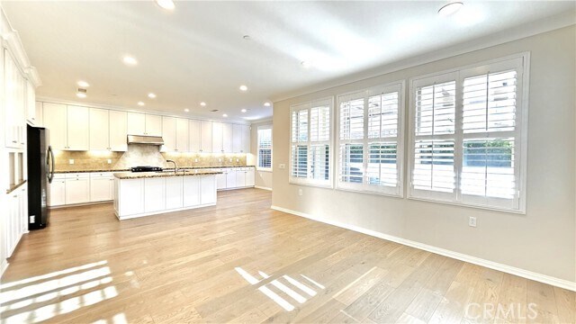 Foto del edificio - 135 Overbrook