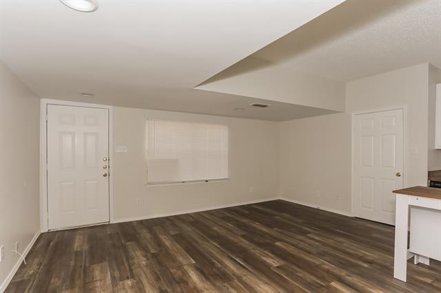 Foto del edificio - 415 W Light St