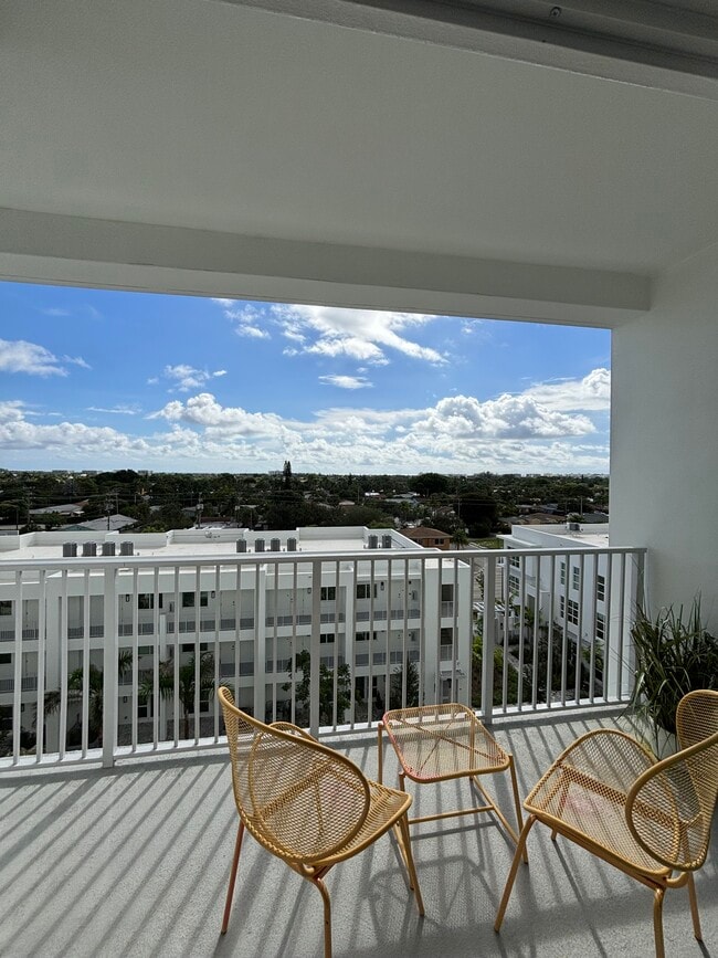 Foto del edificio - 227 Dartmouth Dr