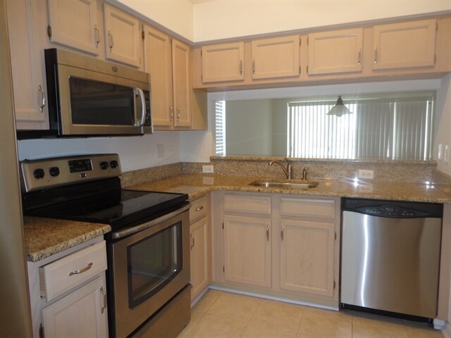 Foto del edificio - 11802 Lark Song Loop