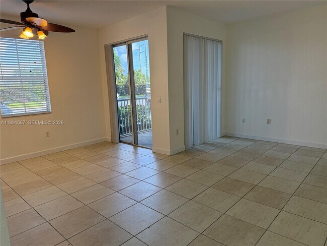 Foto del edificio - 2113 Shoma Dr