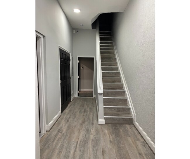 Foto del edificio - 837 N Fulton Ave