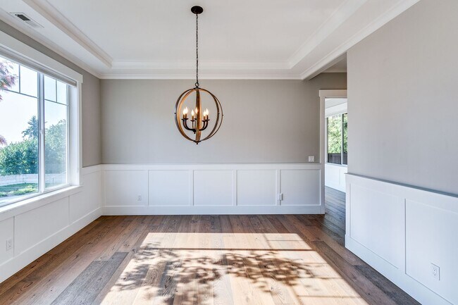 Building Photo - OCTOBER & NOVEMBER RENT FREE w/ 18 MONTH L...